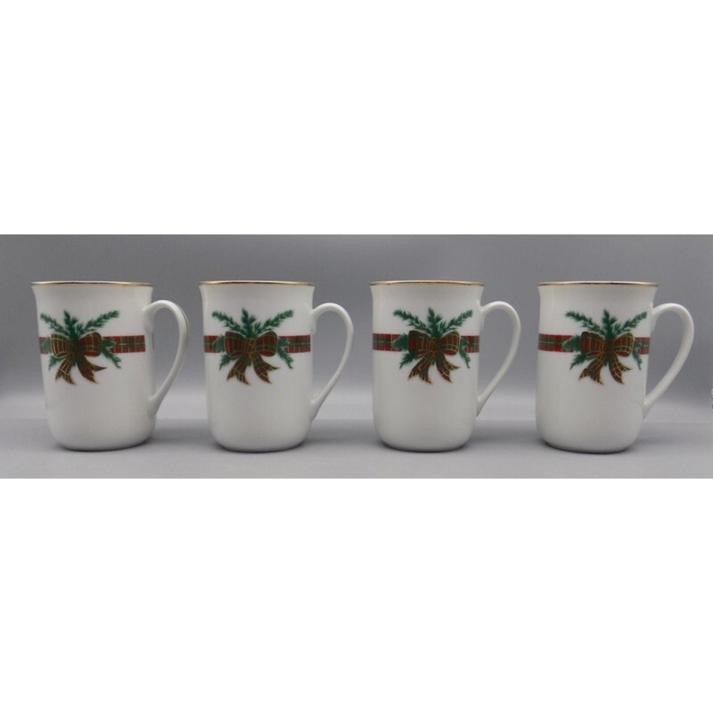 4 Georges Briard The Hunt Christmas Cups Mugs Vintage Holiday Coffee Tea